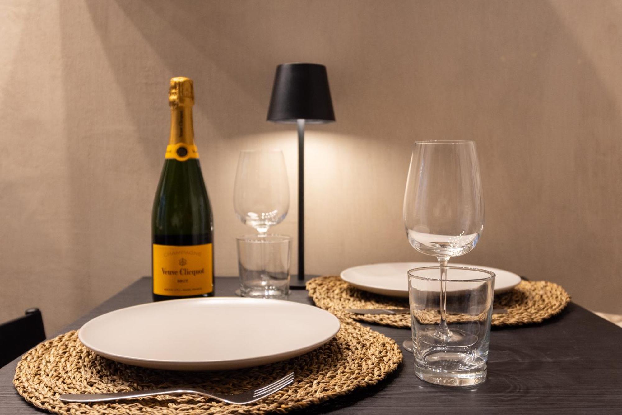 Urban Chic Luxury Suite Apartments Rom Eksteriør billede